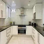 Beach Bungalow Holiday Home *