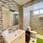 Beach Bungalow Holiday Home *