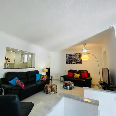 Beach Bungalow Holiday Home * アデヘ