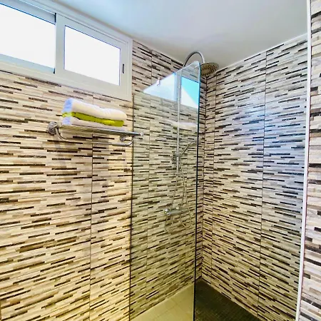 Beach Bungalow Holiday Home アデヘ