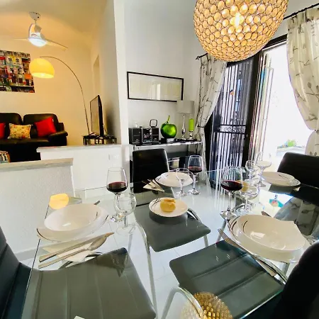 بيت للعطل Beach Bungalow Holiday Home
