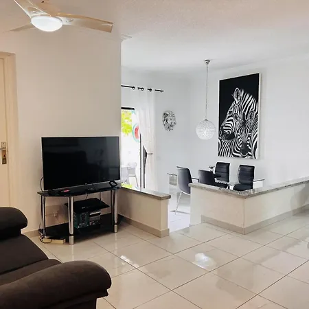Beach Bungalow Holiday Home * Costa Adeje (Tenerife)