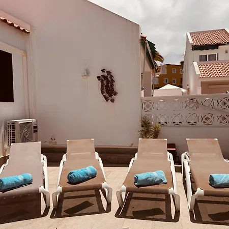 Beach Bungalow Holiday Home *