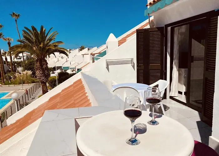 Beach Bungalow Holiday Home *