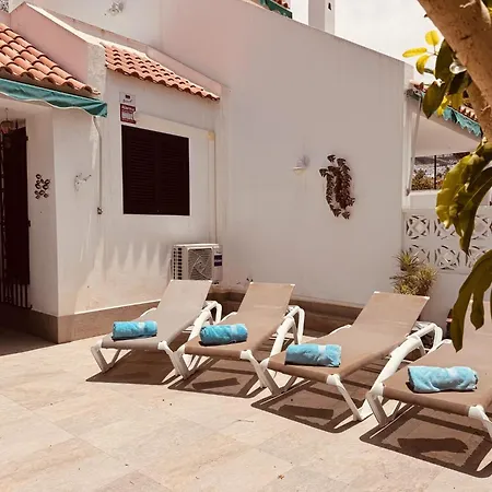 Beach Bungalow Holiday Home *