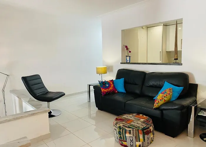 Beach Bungalow Holiday Home 度假居 *